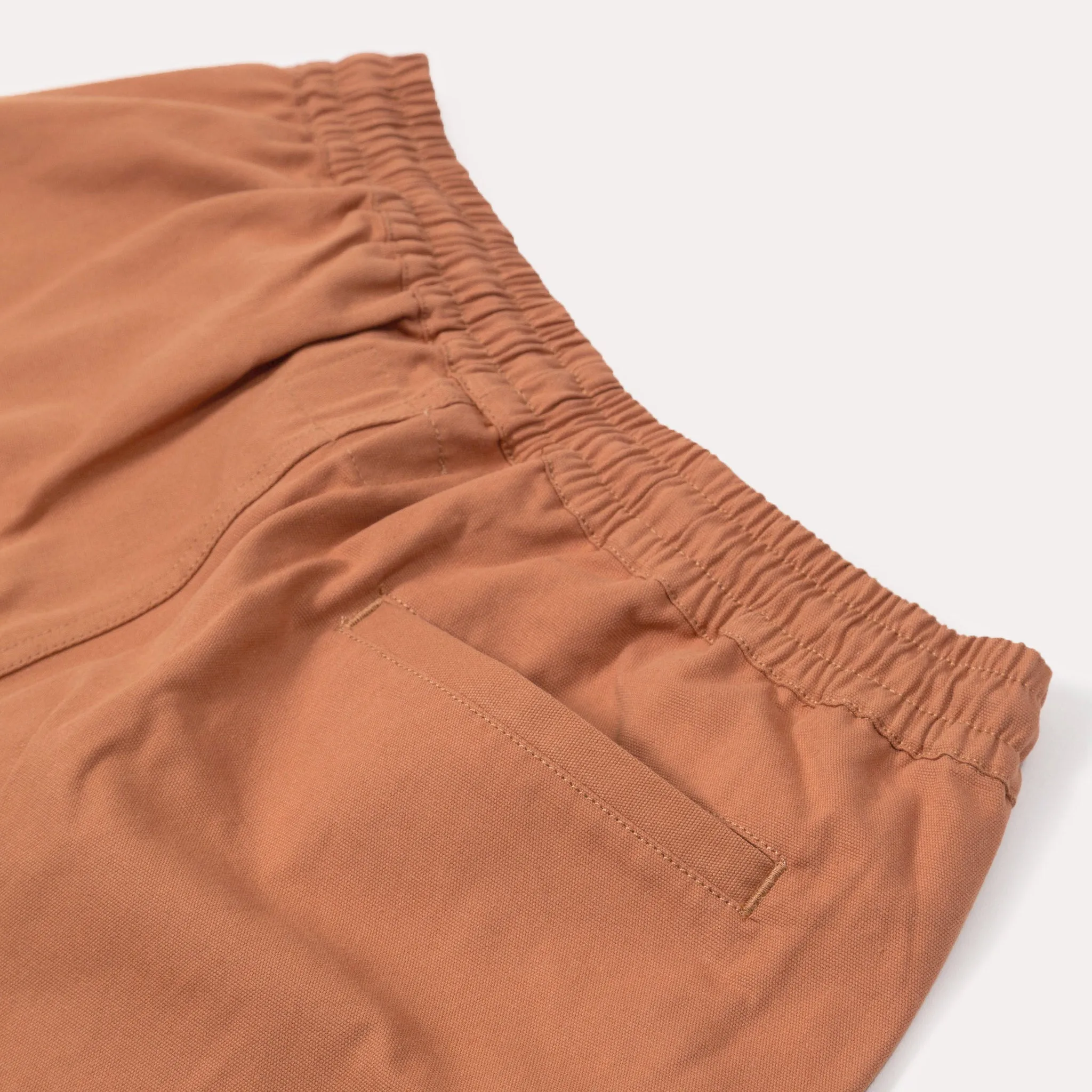 Field Shorts - Coral