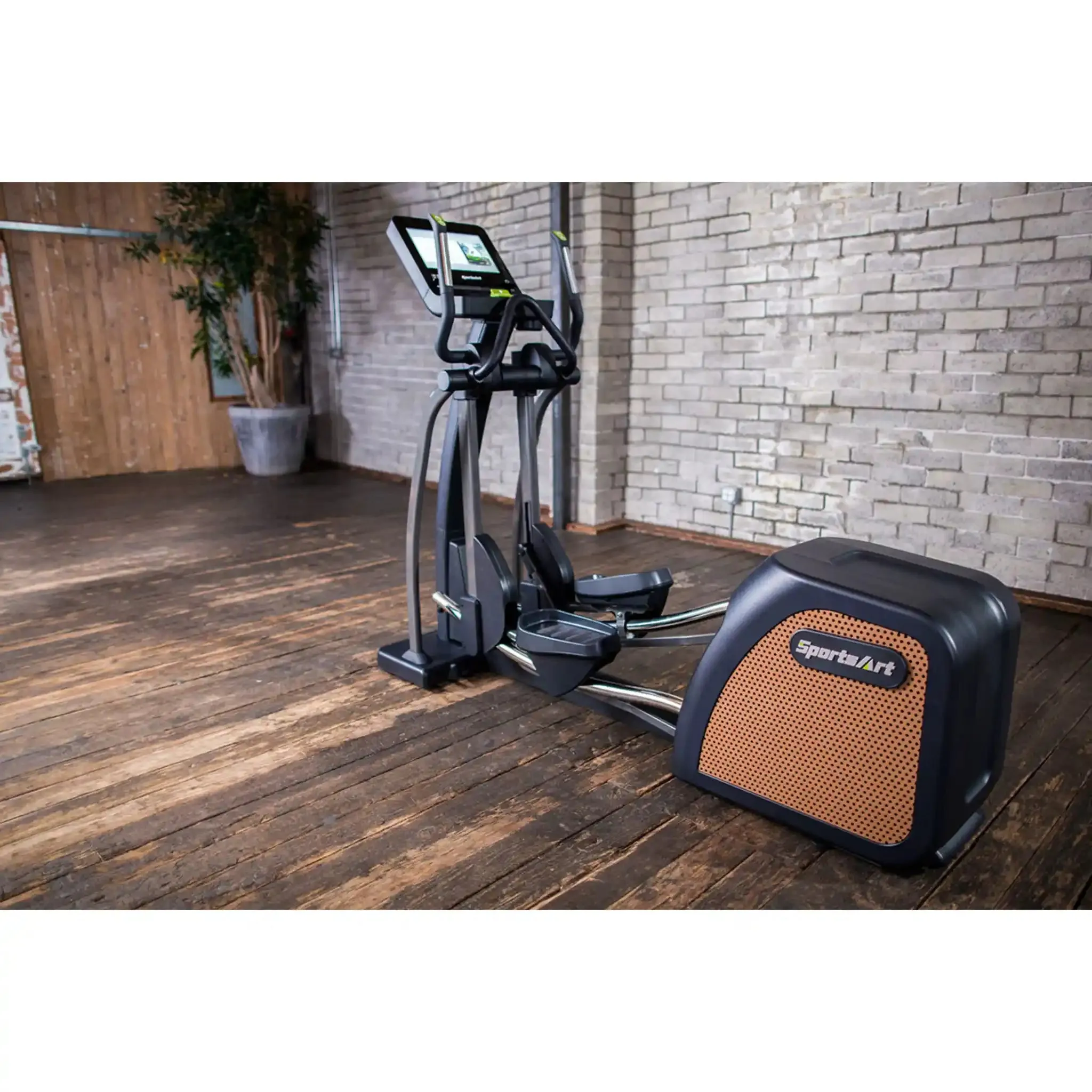 SportsArt E876-16 Status Senza Elliptical