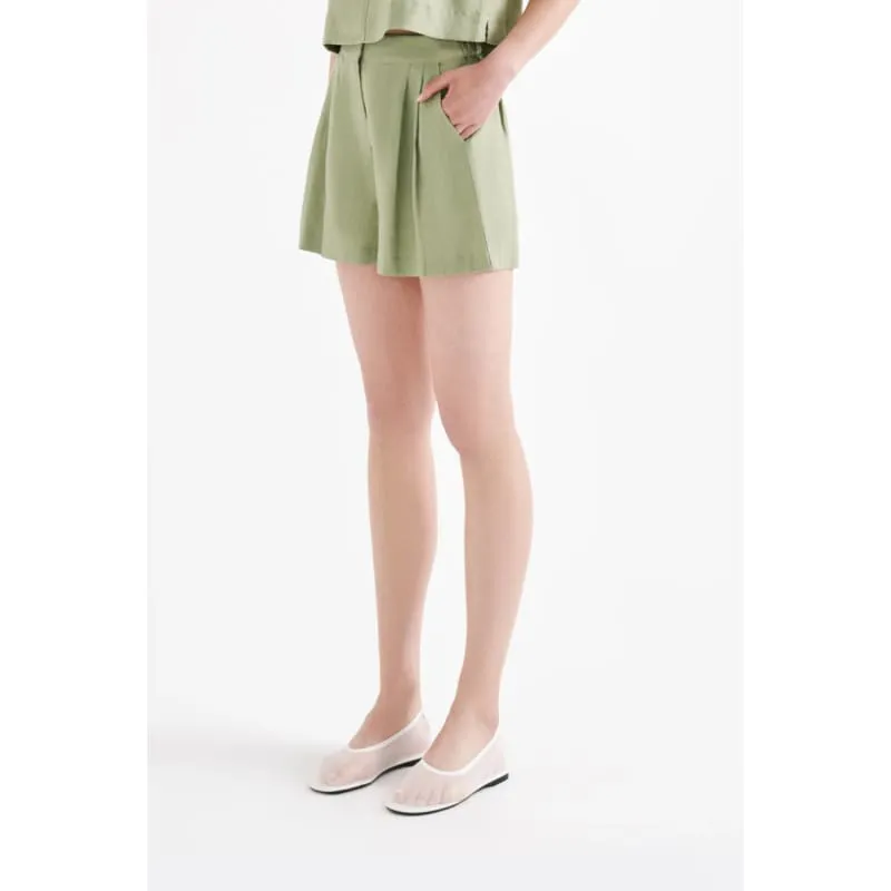 Thilda Tailored Short | Sage